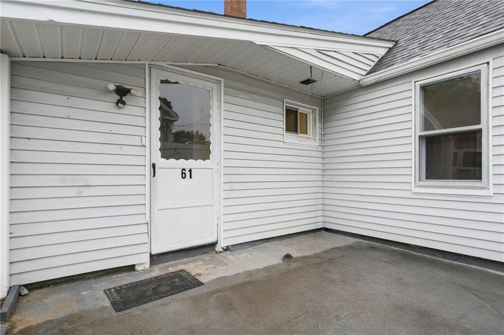 61 West Warwick Avenue photo 10