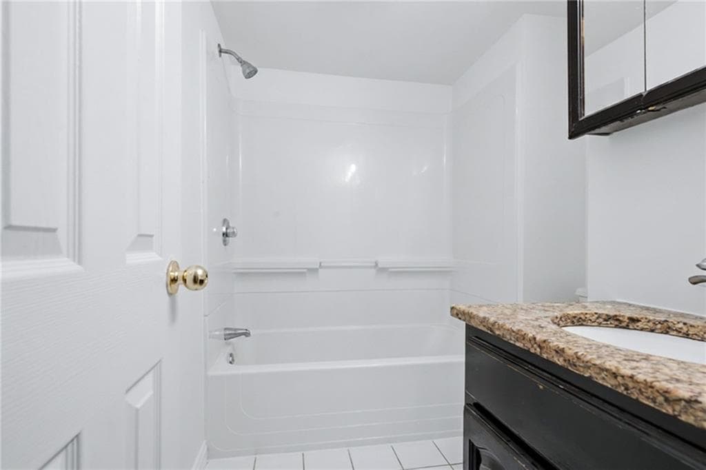 61 West Warwick Avenue photo 4