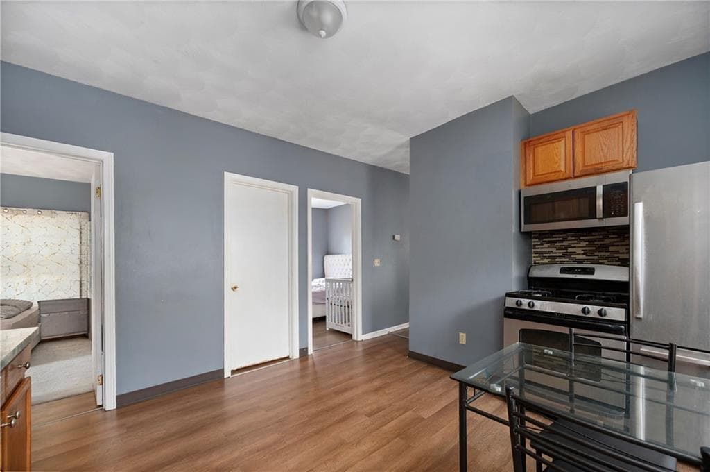 Multi Family at 346 Douglas Avenue, Providence, photo 7 of 19