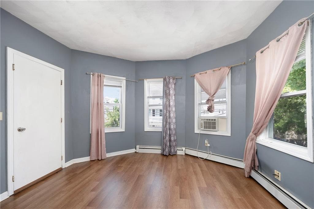 Multi Family at 346 Douglas Avenue, Providence, photo 5 of 19