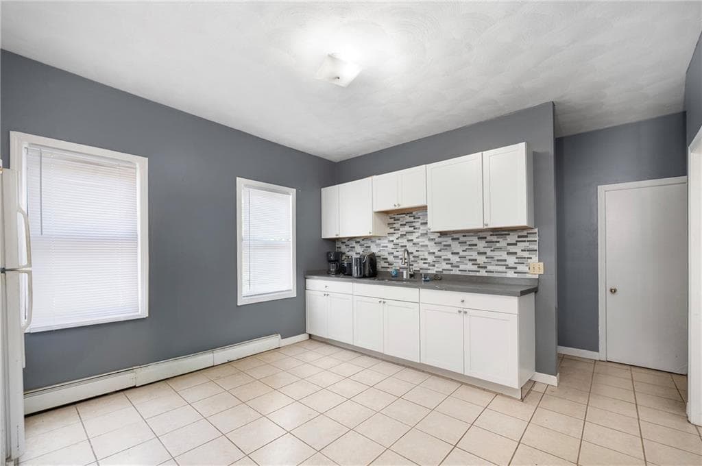 Multi Family at 346 Douglas Avenue, Providence, photo 14 of 19