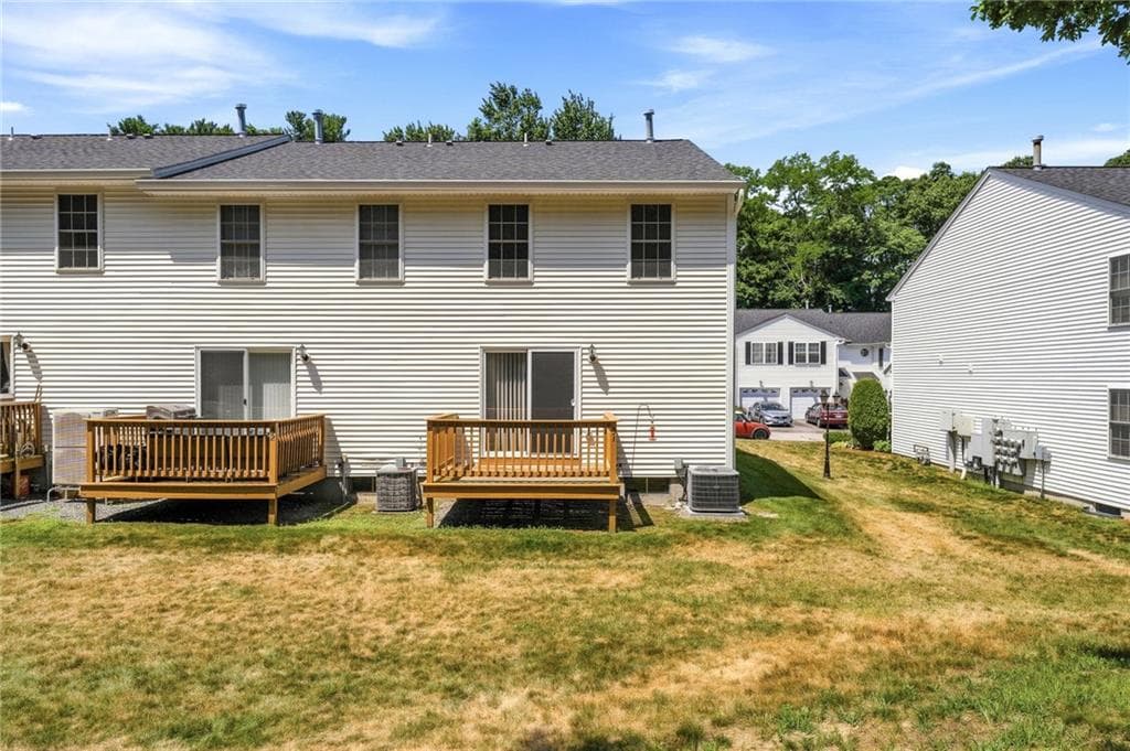 Condominium at 450 Providence Street UNIT 31, West Warwick, photo 26 of 27