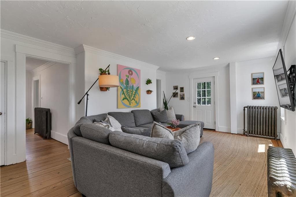 279 Jepson Lane photo 9
