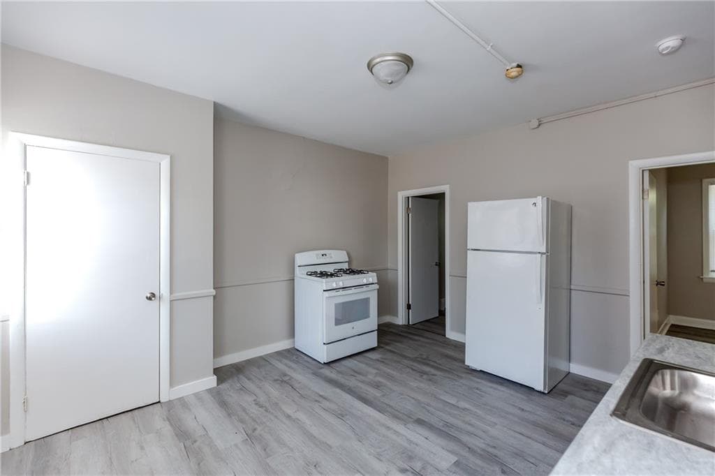 Multi Family at 53 55 Fairmount Avenue, Providence, photo 4 of 31