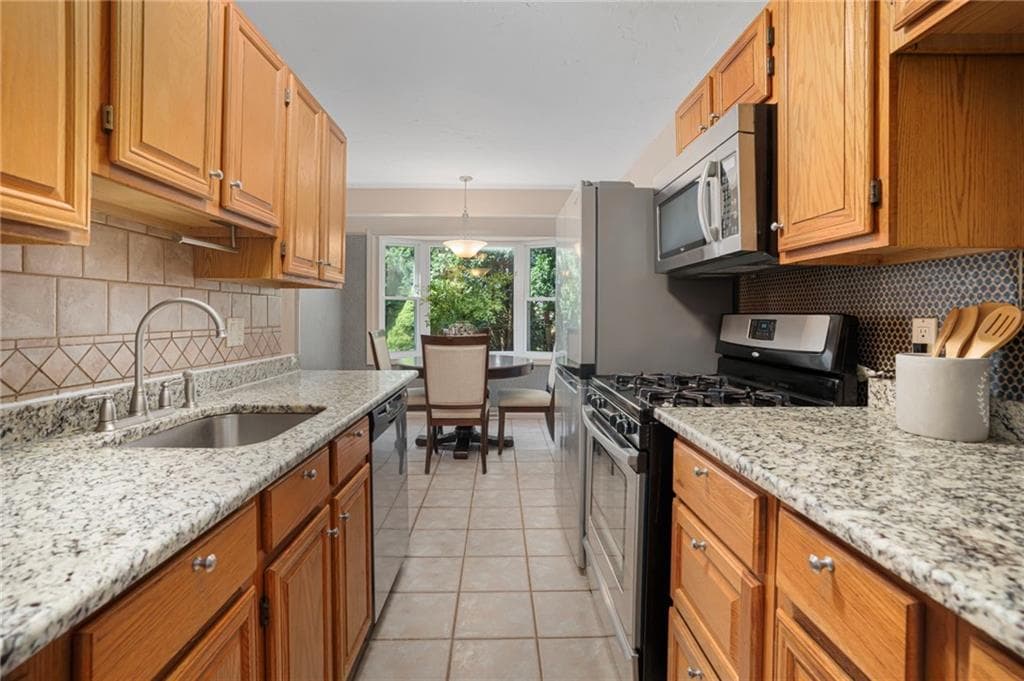 200 Heroux Boulevard UNIT 303 photo 9