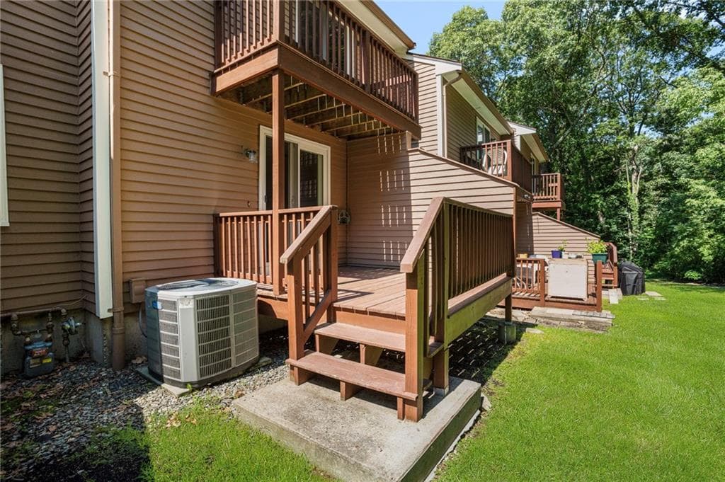 200 Heroux Boulevard UNIT 303 photo 4