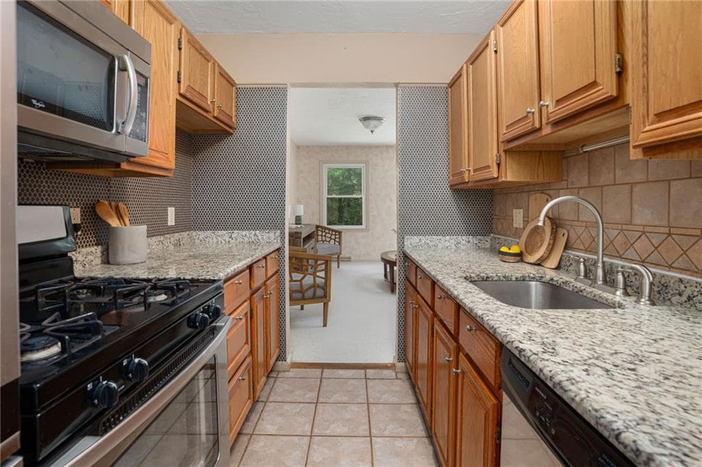 200 Heroux Boulevard UNIT 303 photo 8