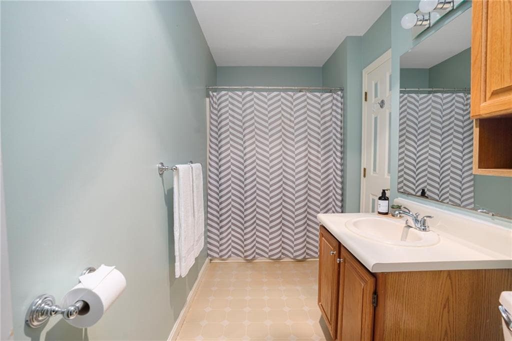 200 Heroux Boulevard UNIT 303 photo 21
