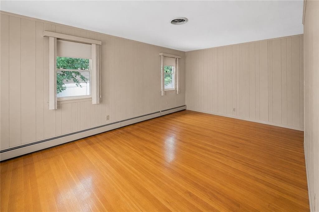 Single Family Residence at 82 Merchant Street, North Providence, photo 7 of 20