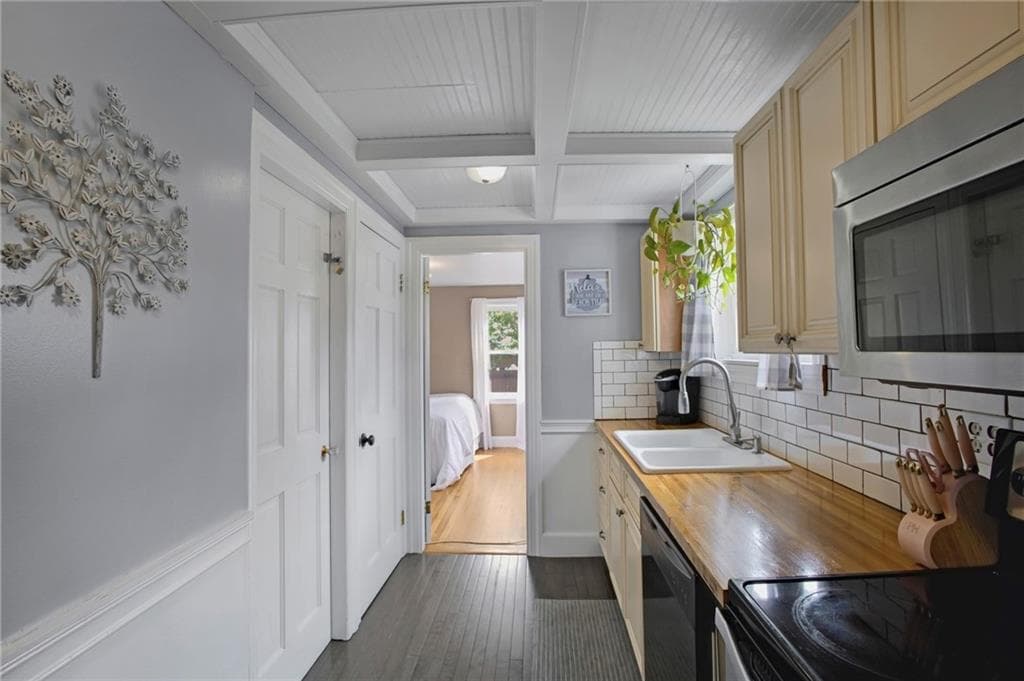 51 Priscilla Avenue photo 5