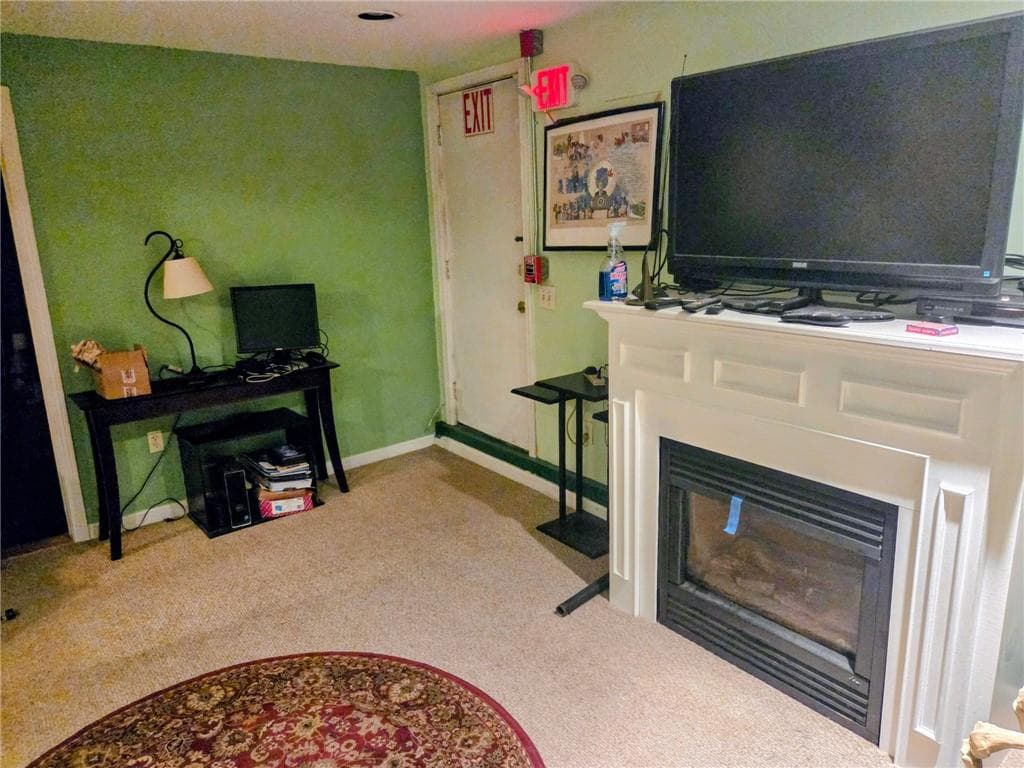 614 Plainfield Street photo 4