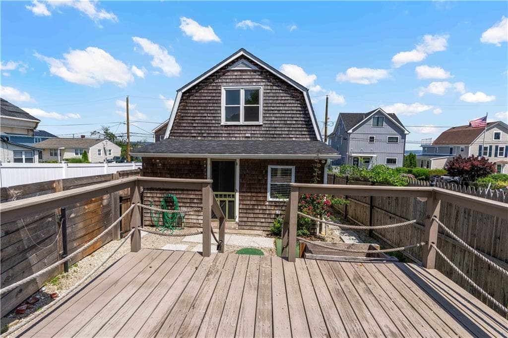29 Aquidneck Avenue photo 25