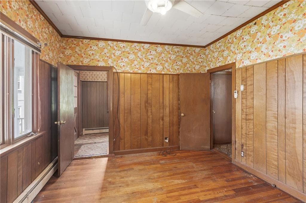 Multi Family at 400 406 Thames Street, Bristol, photo 19 of 50