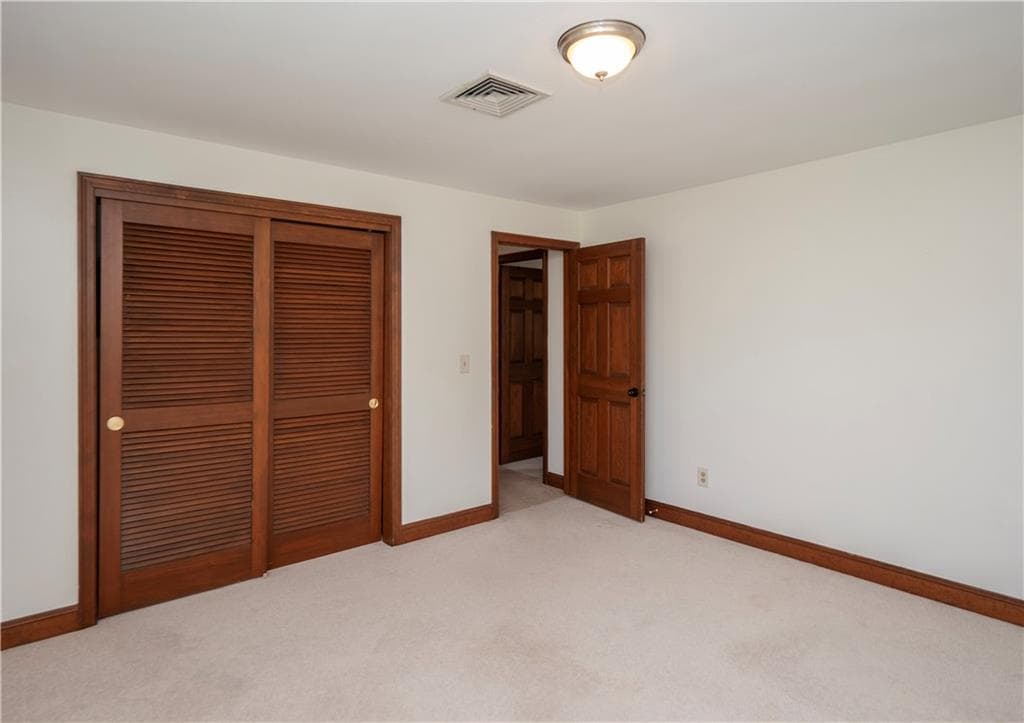 Single Family Residence at 94 Ferreira Terrace, Portsmouth, photo 42 of 50