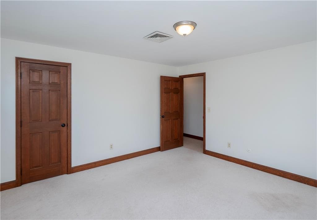 Single Family Residence at 94 Ferreira Terrace, Portsmouth, photo 30 of 50