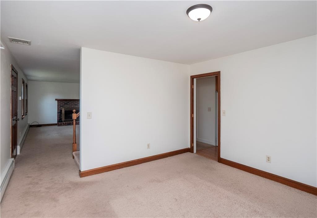 Single Family Residence at 94 Ferreira Terrace, Portsmouth, photo 14 of 50
