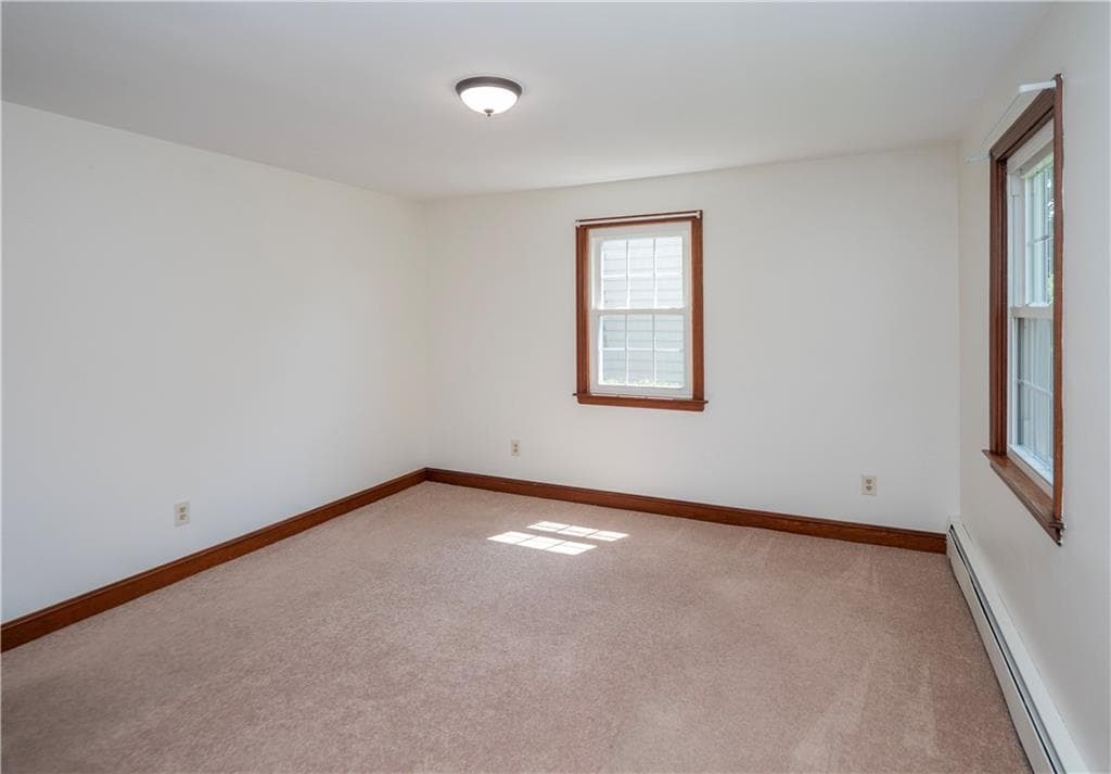 Single Family Residence at 94 Ferreira Terrace, Portsmouth, photo 15 of 50