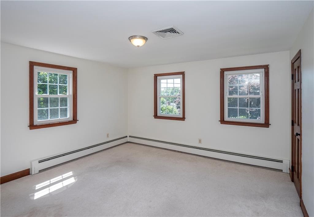 Single Family Residence at 94 Ferreira Terrace, Portsmouth, photo 29 of 50