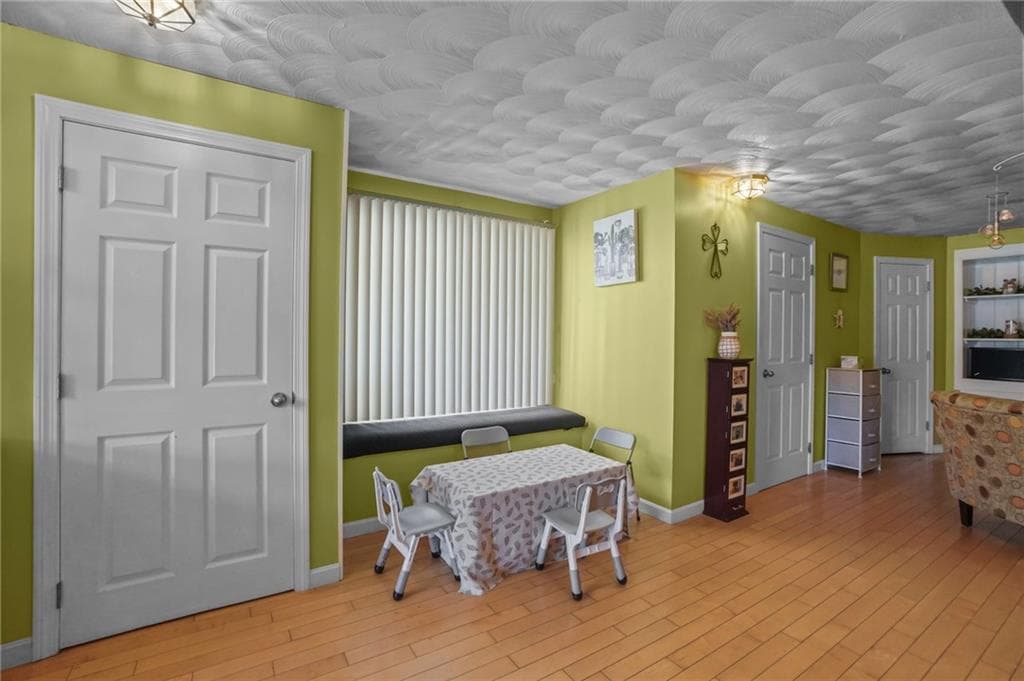 1304 New London Avenue photo 12