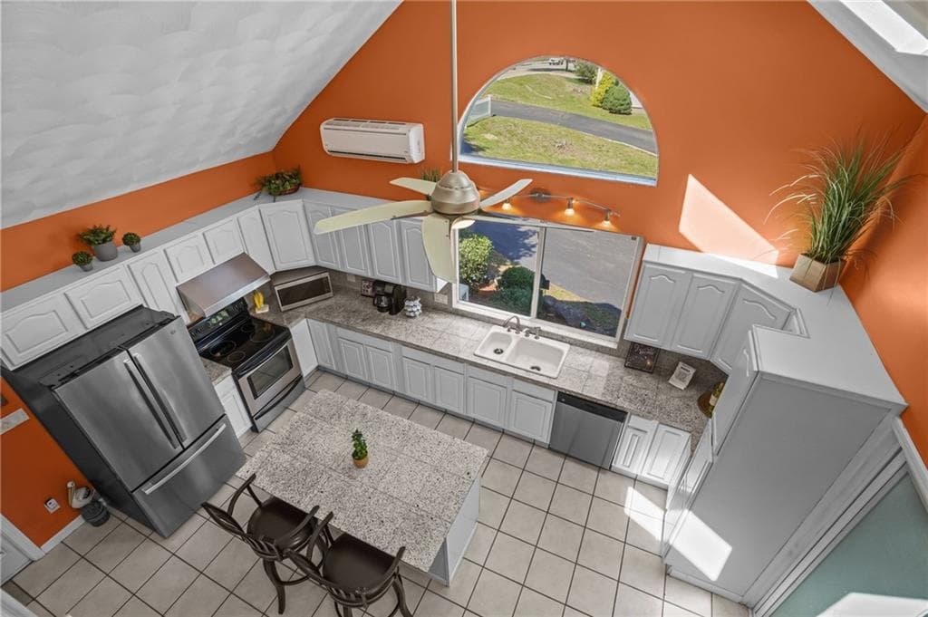 1304 New London Avenue photo 10