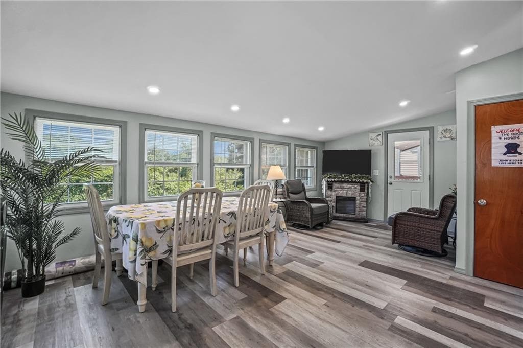 1304 New London Avenue photo 4