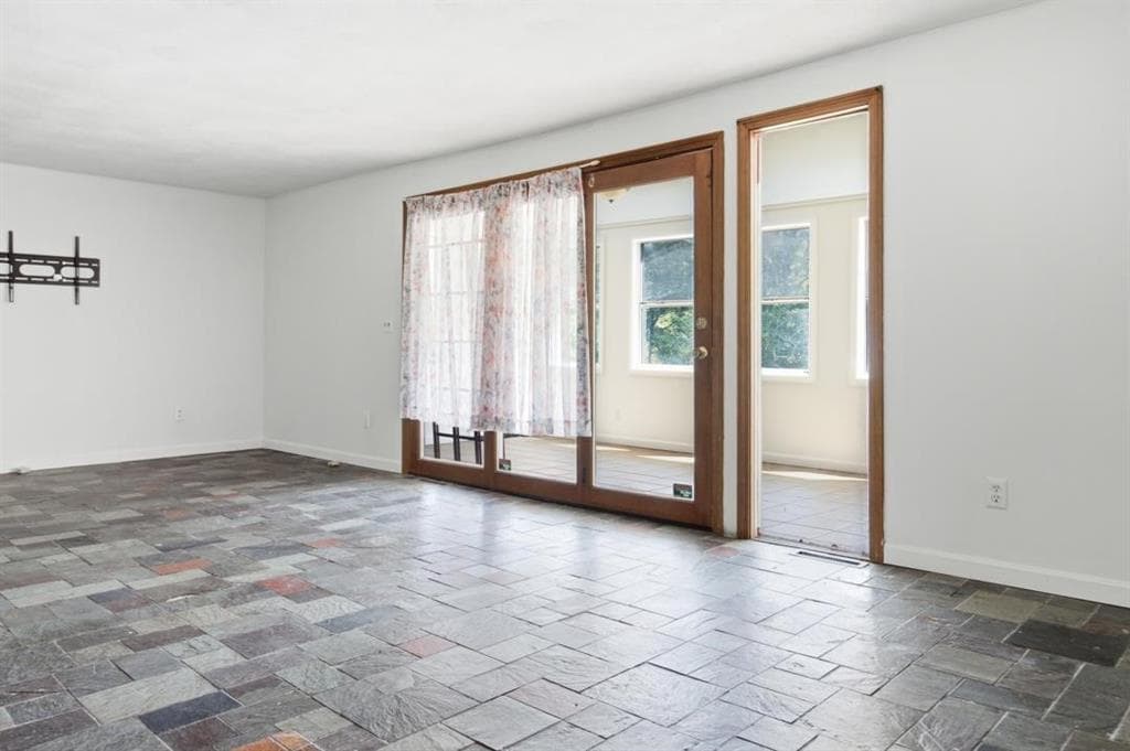 189 Woody Hill Road photo 13