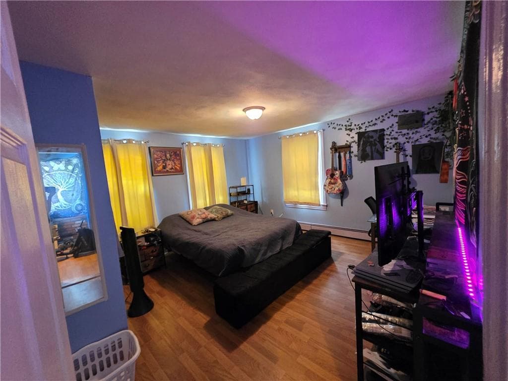 422 East Avenue photo 3