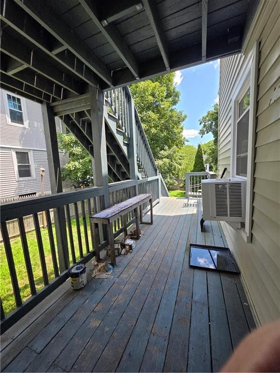 422 East Avenue photo 9