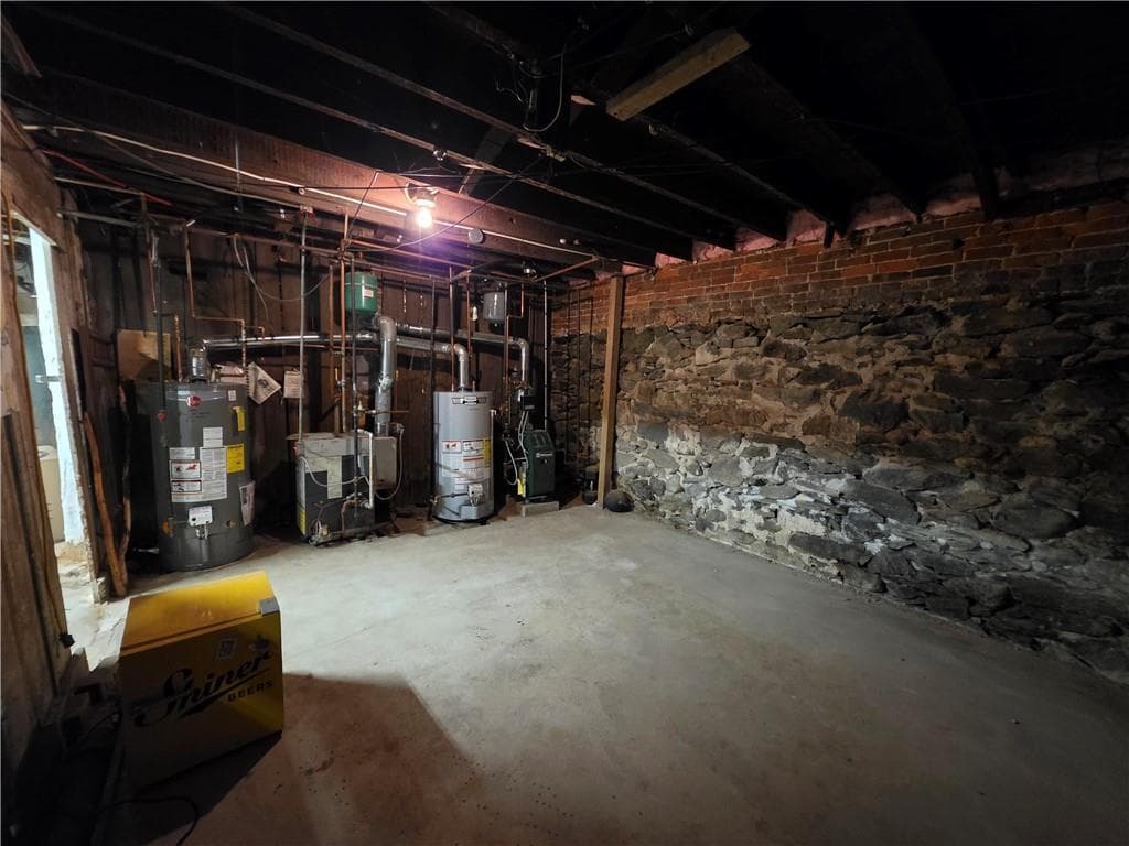 422 East Avenue photo 35