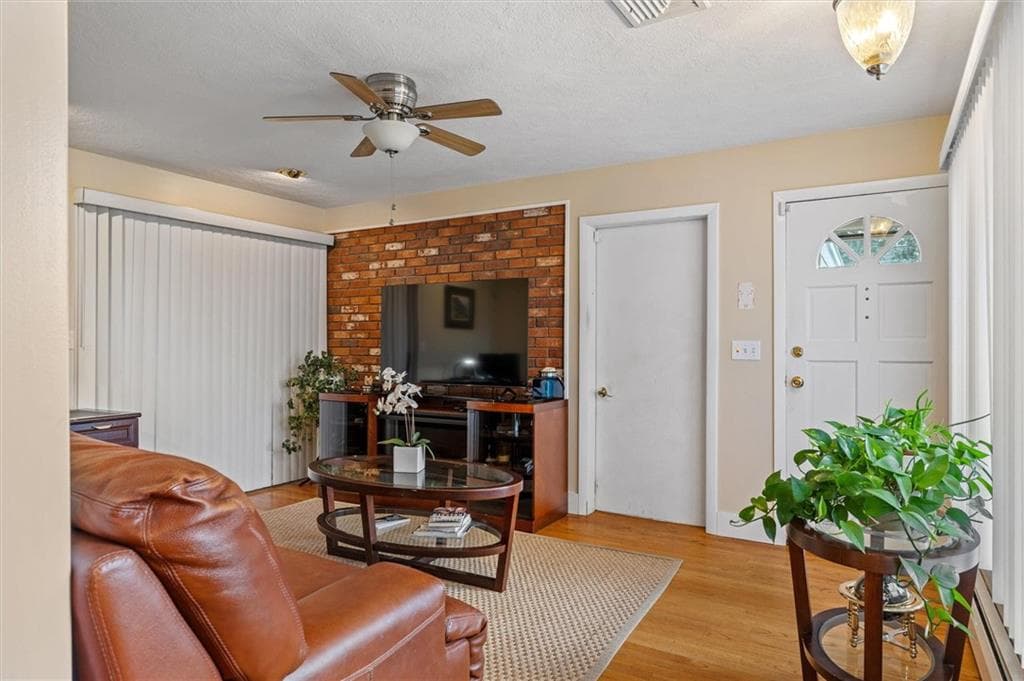 95 Priscilla Drive photo 10