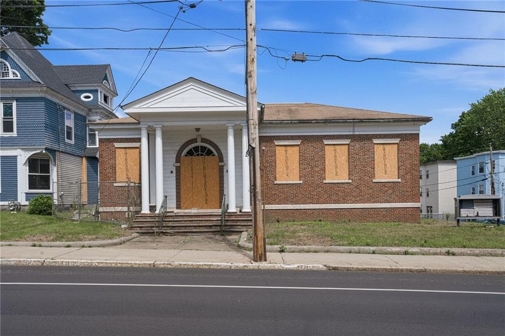 76 Providence Street photo 30