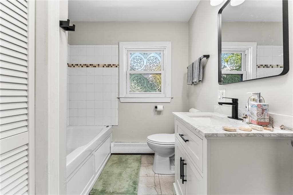 Single Family Residence at 9 Lookout Avenue, North Providence, photo 11 of 21