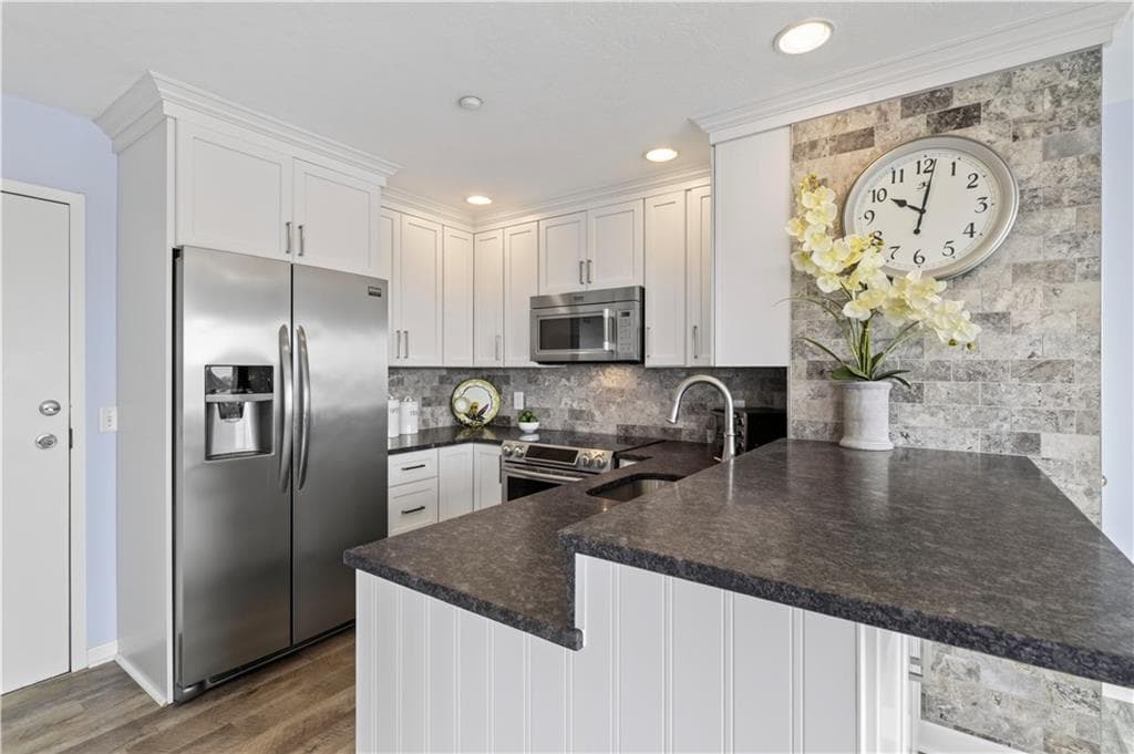 Condominium at 319 Atlantic Avenue UNIT 13, Westerly, photo 6 of 32
