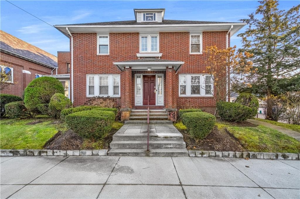 3252 Post Road