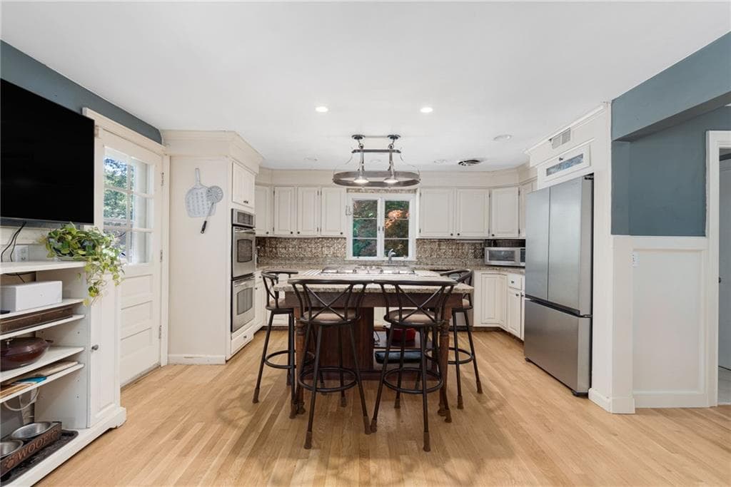 1 Gladridge Drive photo 6