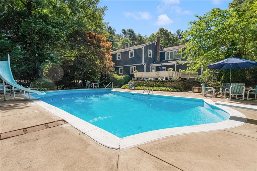 1 Gladridge Drive photo 33