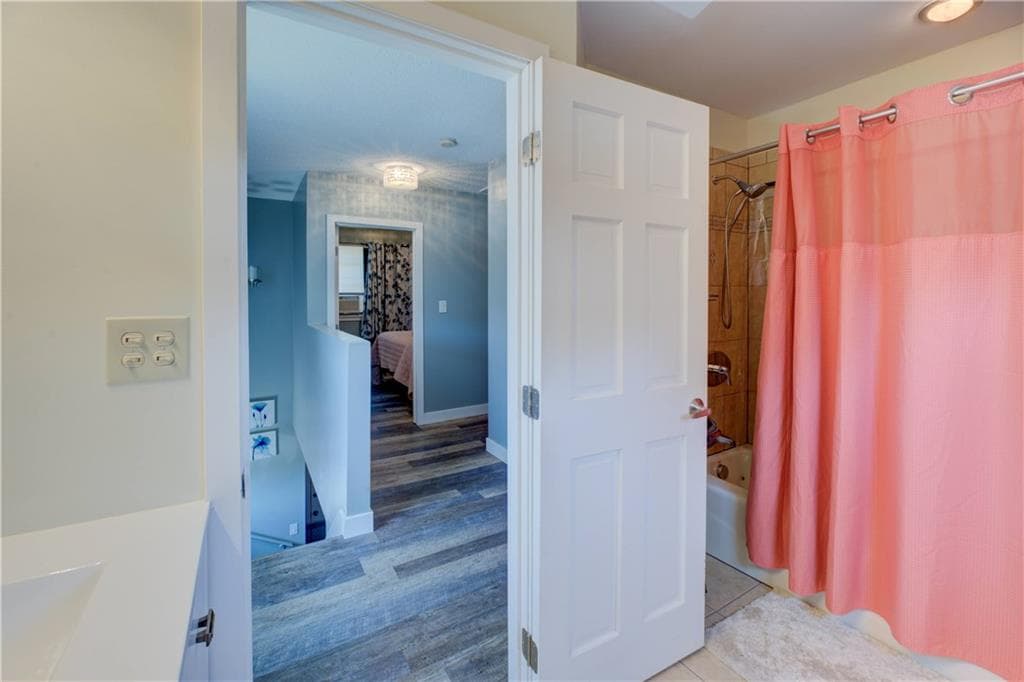 16 Arlington Avenue photo 23