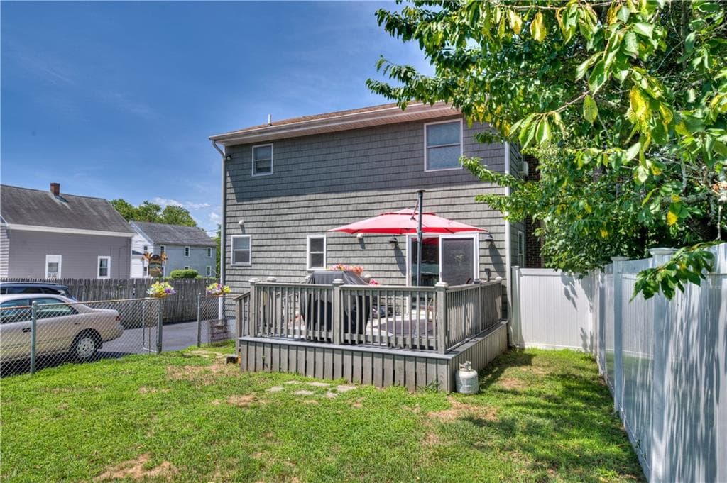 16 Arlington Avenue photo 28