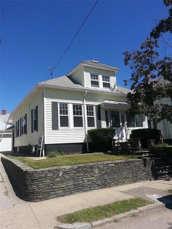 167 Narragansett Street