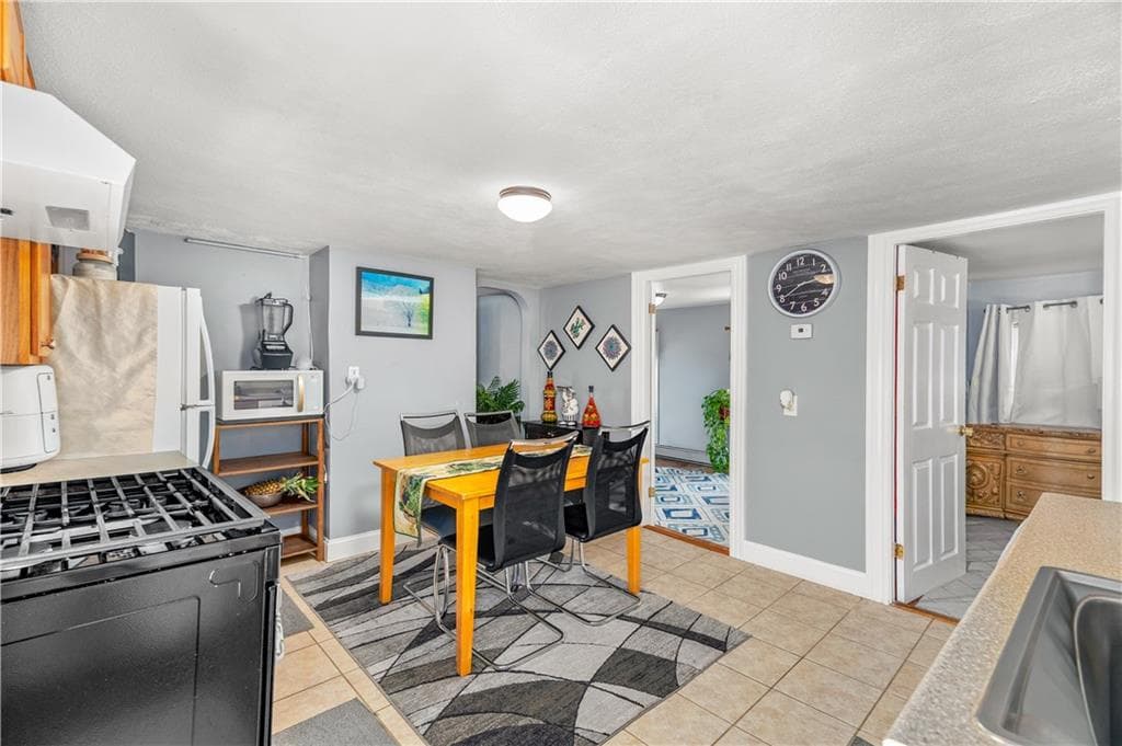 62 Mary Avenue photo 17