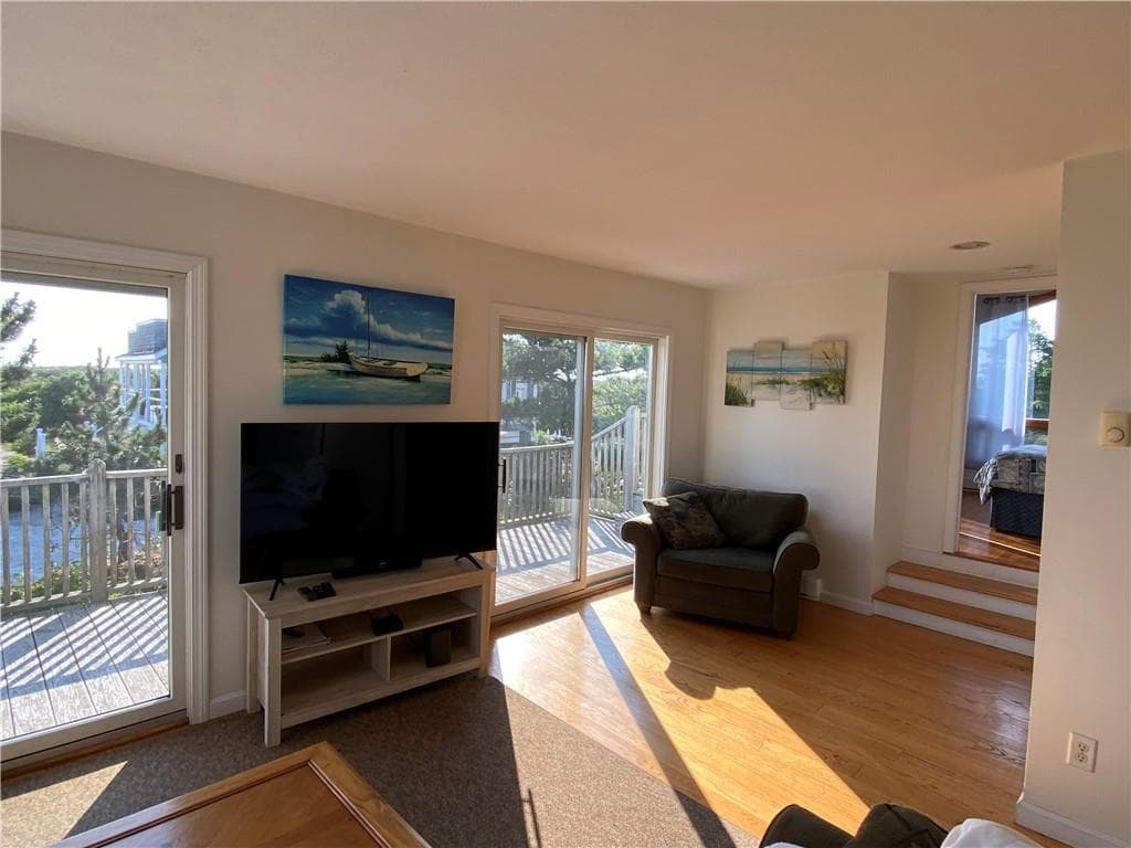 811 Charlestown Beach Road photo 19