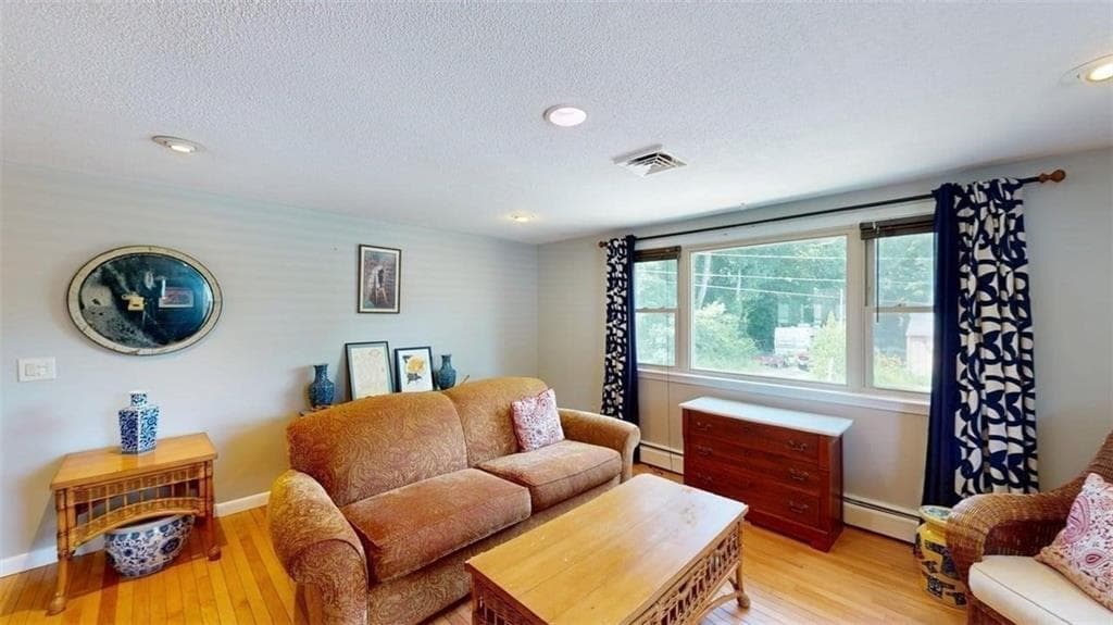 150 Coolidge Street photo 8