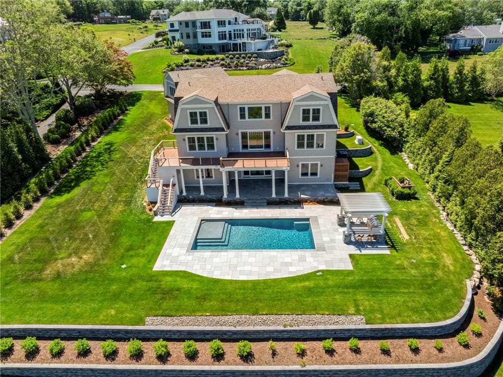 19 Searidge Drive photo 46