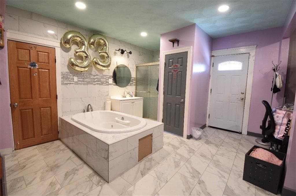 Single Family Residence at 262 West Forest Avenue, Pawtucket, photo 14 of 20