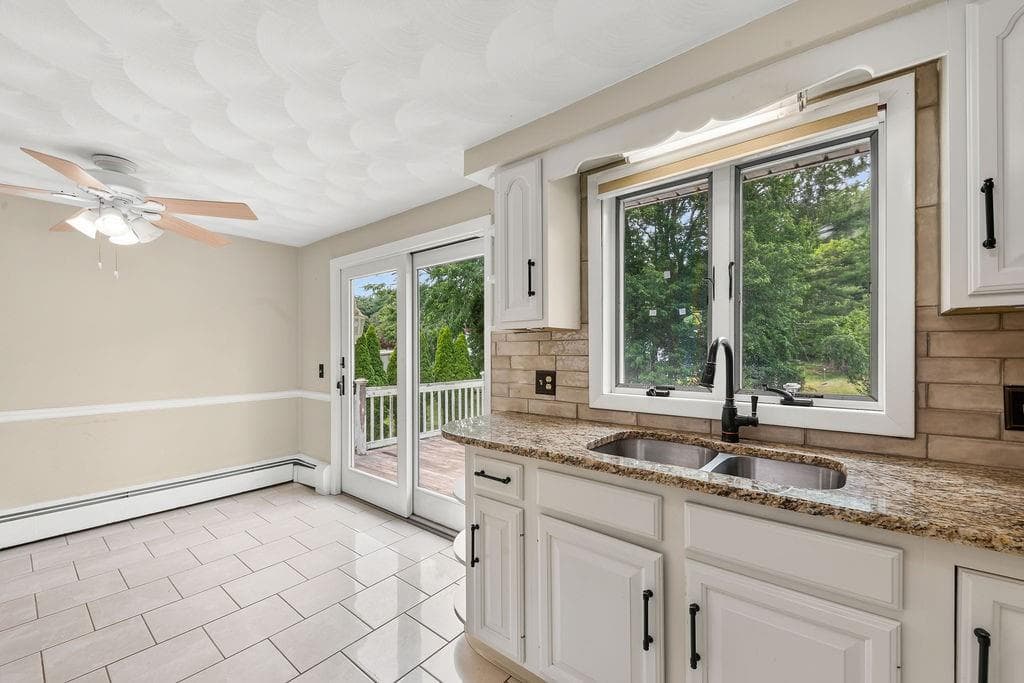 Single Family Residence at 12 Janet Drive, West Warwick, photo 10 of 18