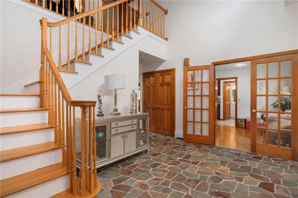 165 Lynn Circle photo 5