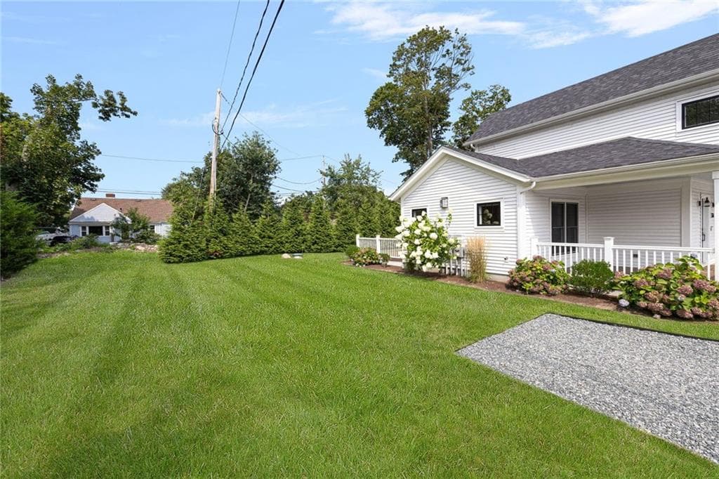 561 Bristol Ferry Road UNIT A photo 35
