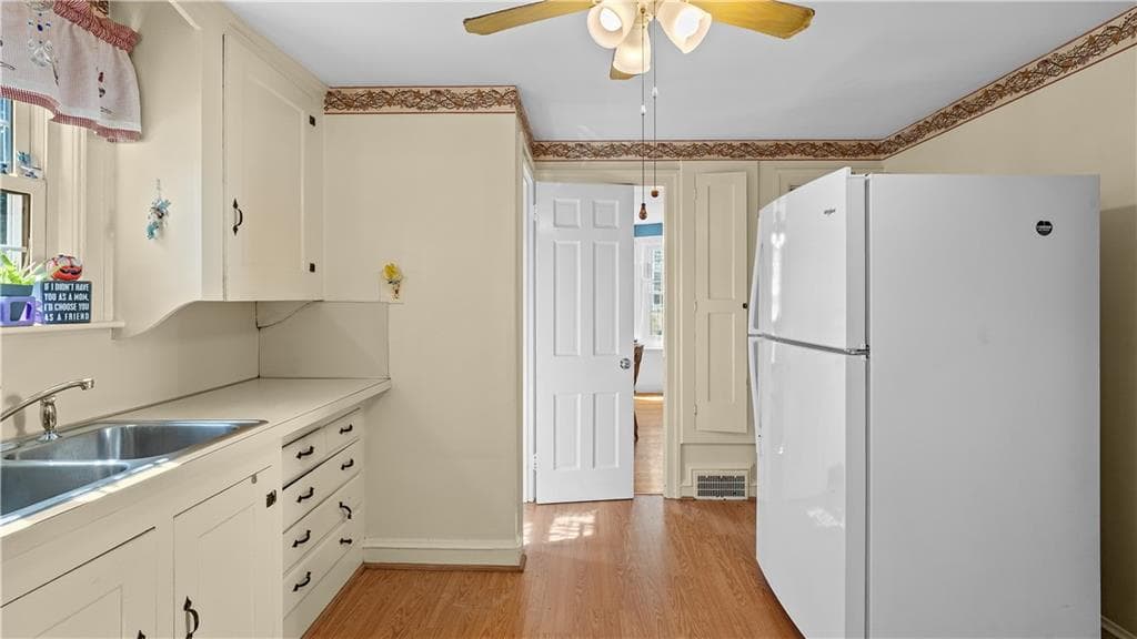 33 Linden Avenue photo 12