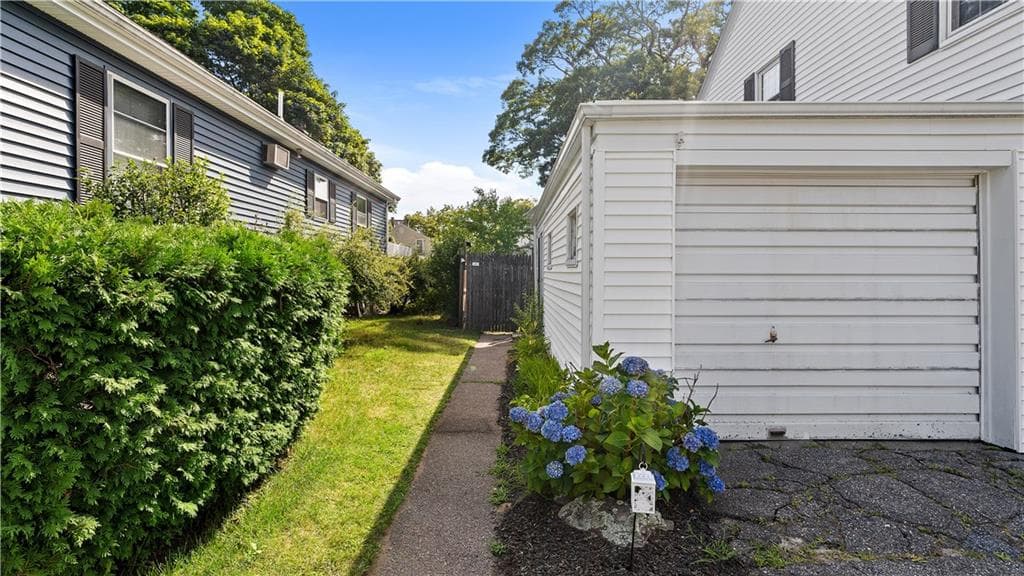 33 Linden Avenue photo 29