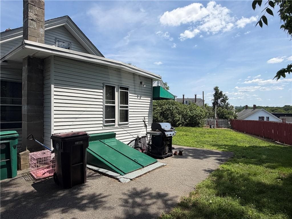42 84 Church Street photo 16